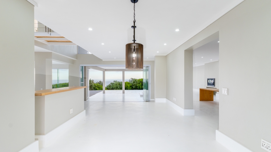 5 Bedroom Property for Sale in Le Grand Golf Estate Western Cape